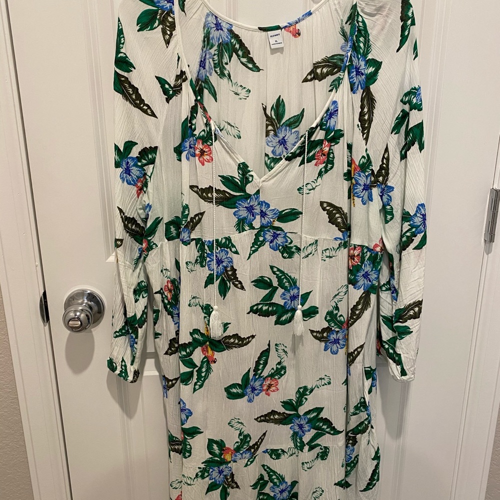 Old Navy tropical/ floral dress